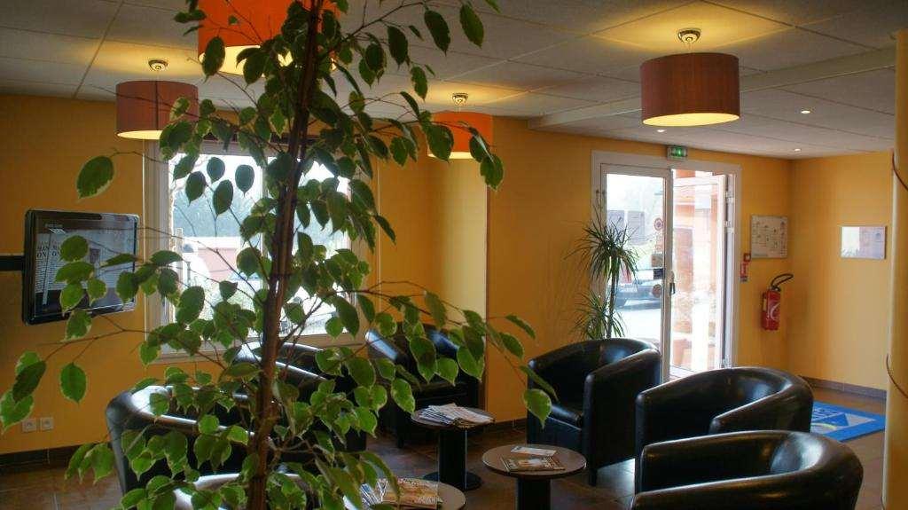 Brit Hotel Confort Монтобан Ресторан фото