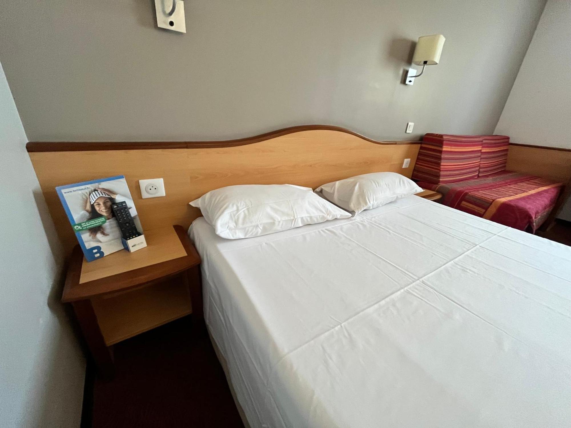 Brit Hotel Confort Монтобан Экстерьер фото