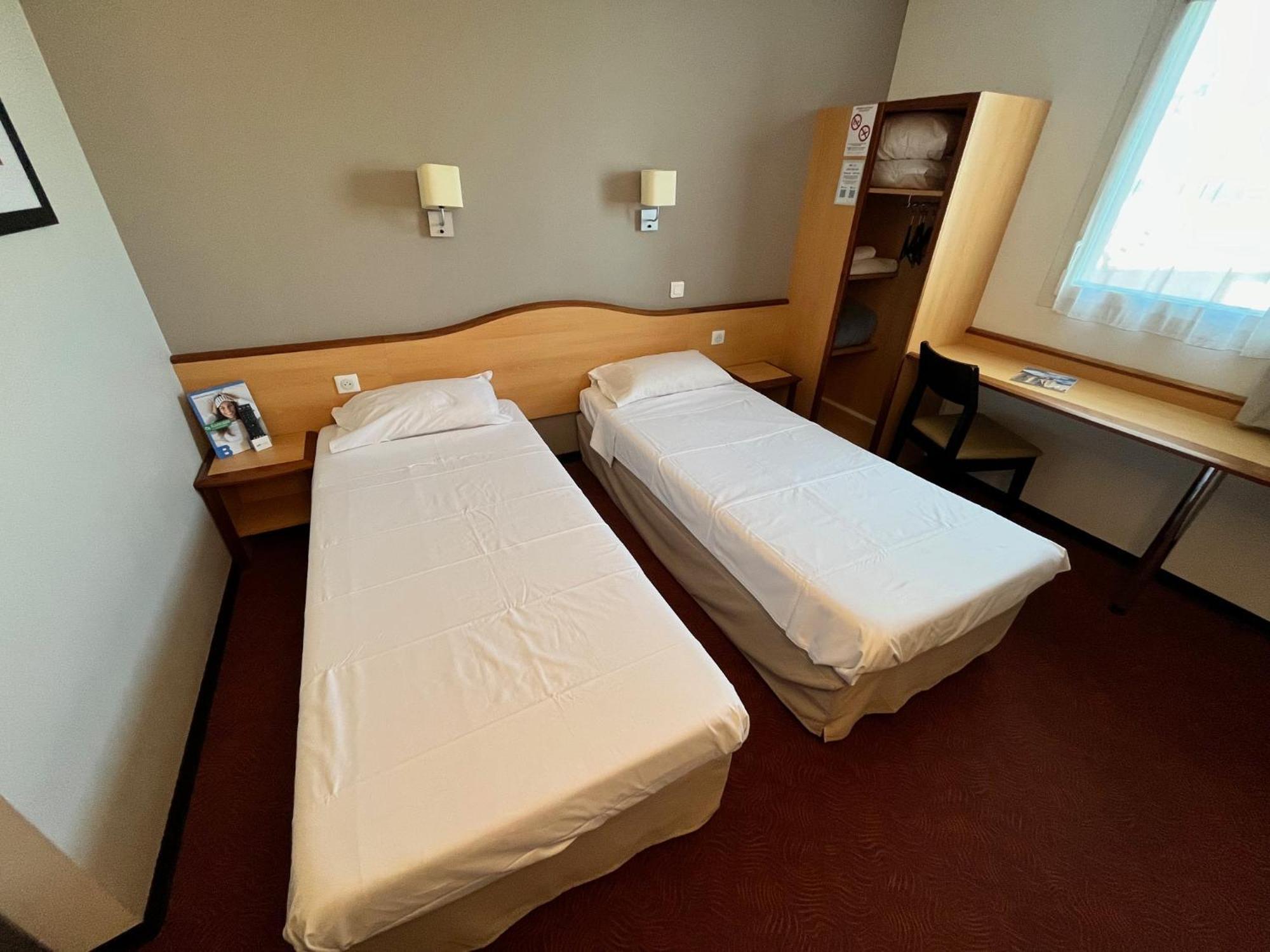 Brit Hotel Confort Монтобан Экстерьер фото