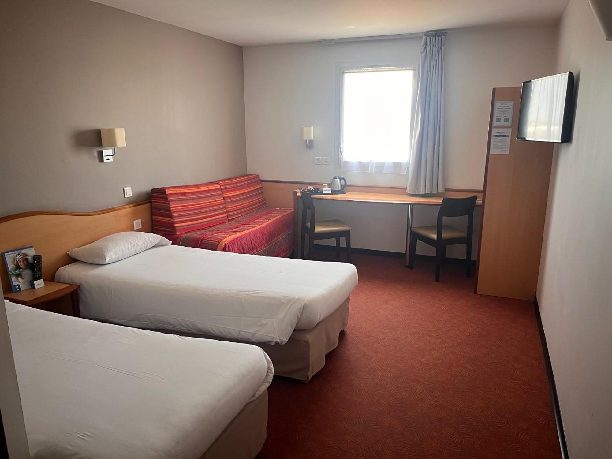 Brit Hotel Confort Монтобан Экстерьер фото